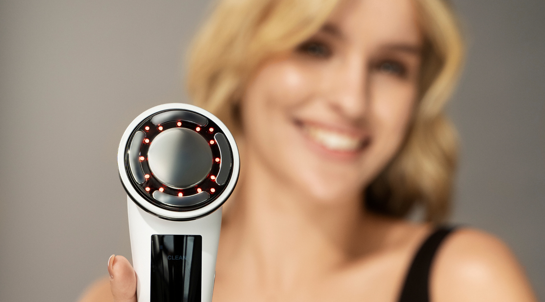 The Ultimate Guide to Reducing Wrinkles with At-Home Beauty Devices