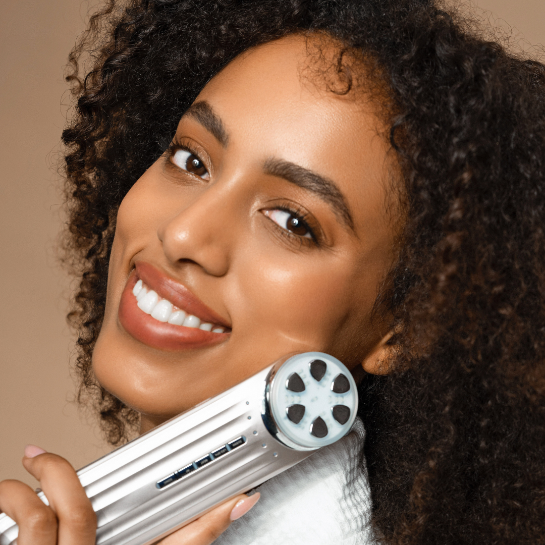 FANCY 6-in-1 Ultrasonic Skin Scrubber & RF Facial Device | PRAIMY